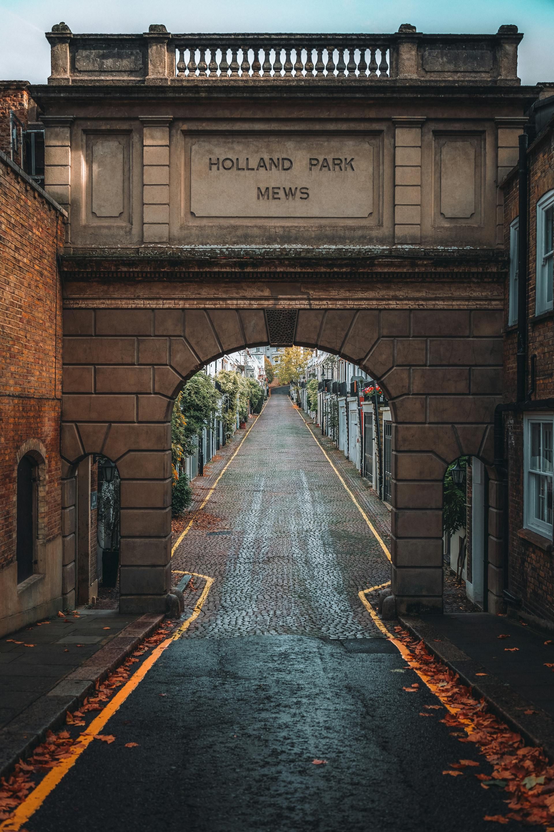holland_park_mews.jpg